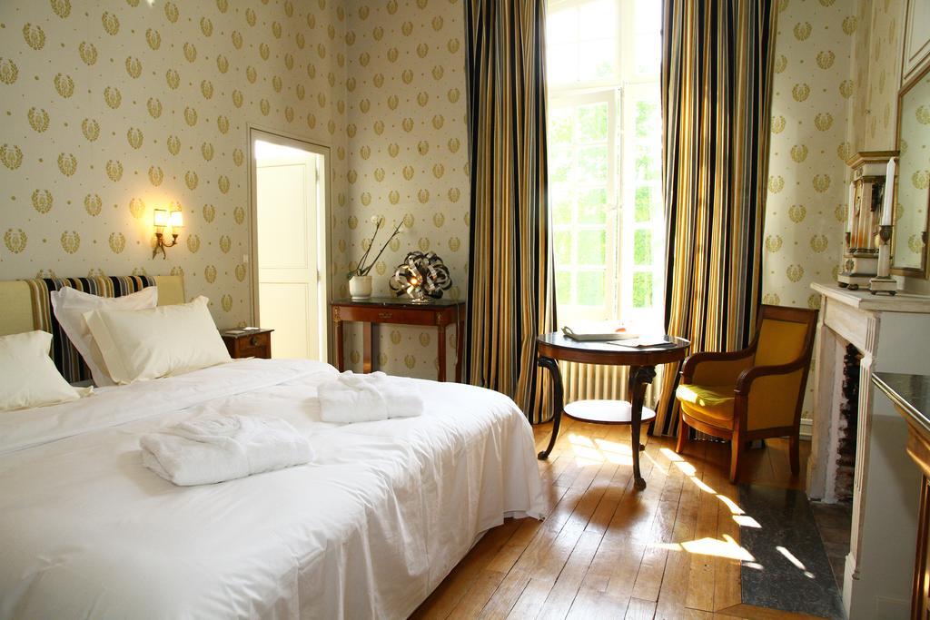 Château De La Giraudière Couette-café *
