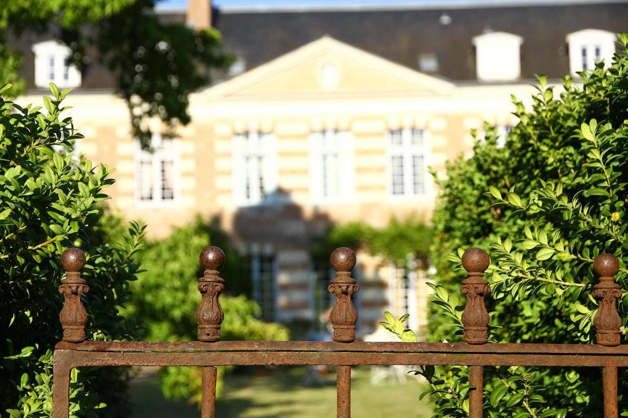 Château De La Giraudière Couette-café *